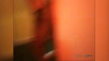 P哥最新力作大战连体情趣衣苗条骚气的0后小韩雪第01集