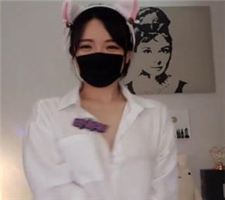 精致女主播的白色衬衣诱惑(6)024000-030544