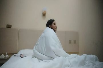 休息后第二炮 18岁小萝莉 乖巧听话 态度真好 苗条粉乳诱人 啪啪抽插激情无限