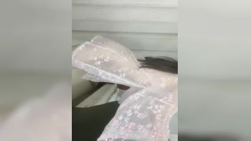 颜值不错的女模特镜头前再就业，身材不错高跟诱惑，镜头前各种发骚