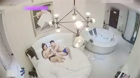 酒店偷拍高级白领和和富二代约炮